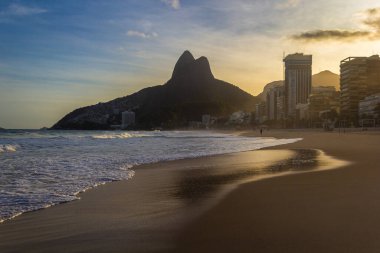 Günbatımı Leblon Sahili, Ipanema Rio de Janeiro, Brezilya