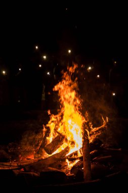 Geceleri şenlik ateşi - Lurigancho Bölgesi, Lima, Peru
