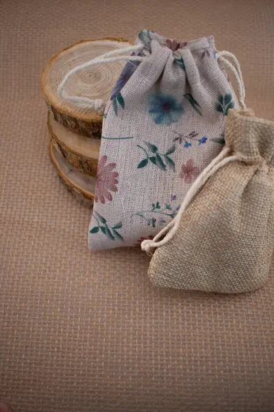 Bahçedeki güzel çiçekler