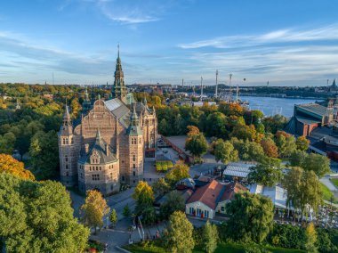 Stockholm, Sweeden 'deki Curgarden adasında yer alan Nordiska müzesinin mimarisi.