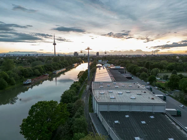 Teich Der Mannheimer City Mit Seilbahn Verbindet Parks Während Bundesgartenschau — Stockfoto