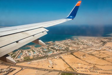 Mısır 'ın Hurghada kentindeki Kızıl Deniz Sahili' nin havadan görüntüsü..