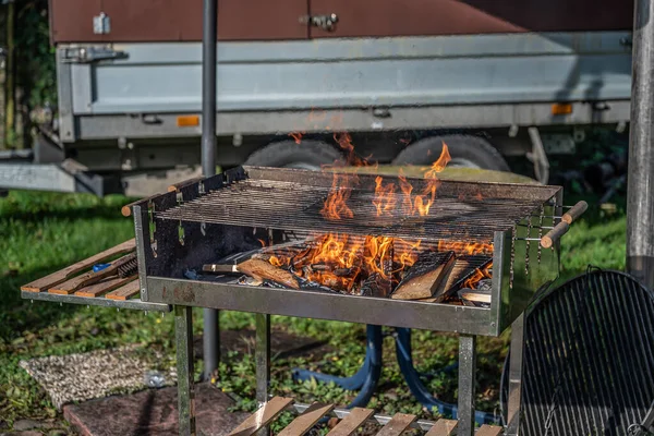 Barbecue Métal Sur Charbon Chaud Vue Dessus Toile Fond Pour — Photo