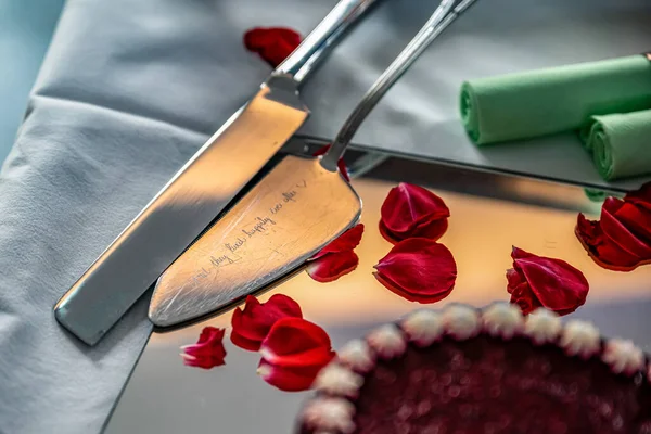 Wedding Cake Knife Tool Text Lived Happily Ever — Stock Photo, Image
