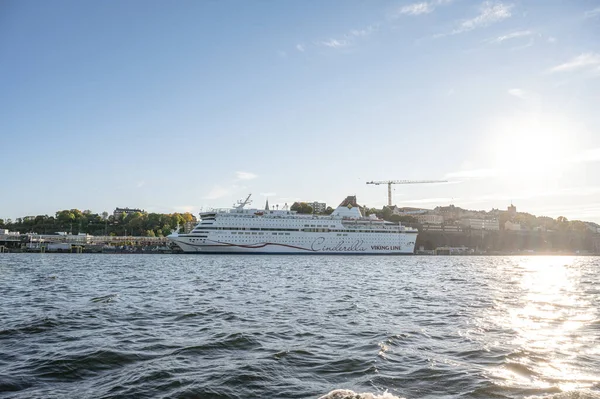 2021 Sztokholm Szwecja Statek Wycieczkowy Viking Kopciuszek Dokował Sztokholmie — Zdjęcie stockowe