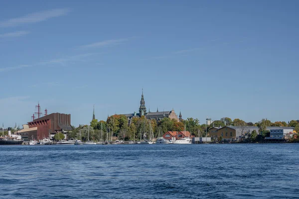 ノルディック美術館とヴァサ美術館は スウェーデンのストックホルム中心部にあるジュルガーデン島にある美術館です — ストック写真