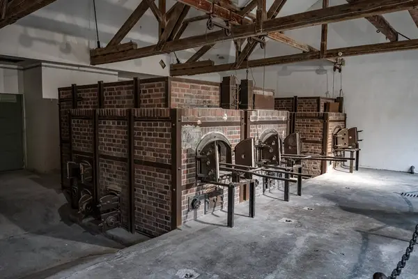 ドイツのダッハウ ダッハウ強制収容所の焼却棟で発明 — ストック写真