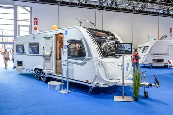 Duesseldorf Alemania 2019 Una Caravana Del Fabricante Knaus Durante Feria Imagen de stock