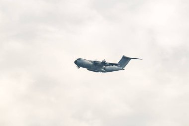 Fransız uçağı Airbus A400M Atlas, askeri nakliye uçağı Avrupa NATO.
