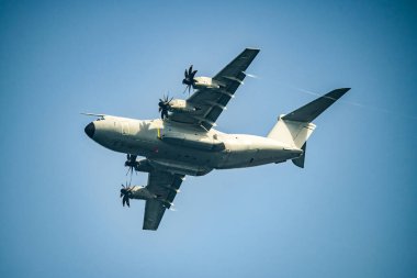 Fransız uçağı Airbus A400M Atlas, askeri nakliye uçağı Avrupa NATO.