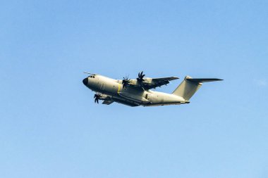 Fransız uçağı Airbus A400M Atlas, askeri nakliye uçağı Avrupa NATO.