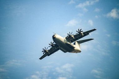 Fransız uçağı Airbus A400M Atlas, askeri nakliye uçağı Avrupa NATO.