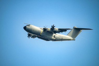 Fransız uçağı Airbus A400M Atlas, askeri nakliye uçağı Avrupa NATO.