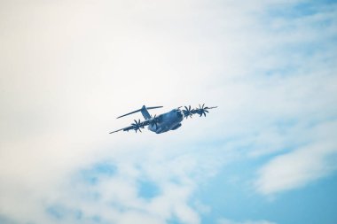 Fransız uçağı Airbus A400M Atlas, askeri nakliye uçağı Avrupa NATO.