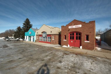 Kuzey Amerika 'daki Küçük Şehir' de tuhaf bir kış günü. Yüksek kalite 4K görüntü. Saskatchewan, Kanada 'da bulunan sevimli küçük Ogema kasabasının manzarası..