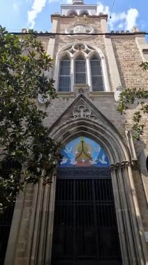 Badalona, İspanya - 22 Şubat 2022. Carmelite Atalarının manastırı ve kilisesi, halk arasında Babalar olarak bilinir, Karmelitlerin dini merkezidir. Badalona, İspanya