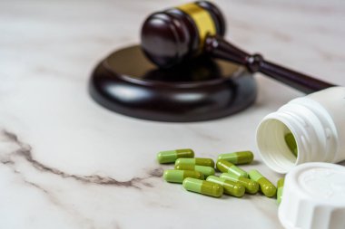 Hukuki Sonuçlar: Hukuk ve Reçete İlaçlarının Kesişmesi