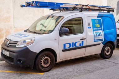 Barselona, İspanya - 5 Haziran 2022. DIGI, RCS RDS grubunun bir parçası olarak çeşitli ülkelerde faaliyet gösteren bir cep telefonu sağlayıcısıdır..
