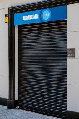 Barselona, İspanya - 10 Aralık 2024. DIGI, RCS RDS grubunun bir parçası olarak çeşitli ülkelerde faaliyet gösteren bir cep telefonu sağlayıcısıdır..