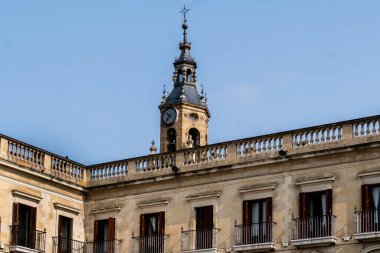 Enparantza Berria, New Square ve belediye binasının manzarası. Vitoria-Gasteiz, İspanya