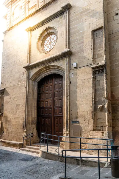 Santa Mara de los Reyes İspanya 'nın Laguardia eyaletinde yer alan bir Katolik kilisesidir.