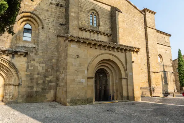 Santa Mara de los Reyes İspanya 'nın Laguardia eyaletinde yer alan bir Katolik kilisesidir.