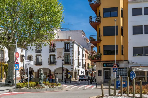 ARENYS DE MAR, SPAIN-MAY 22,2025: Facade City Hall, Ajuntament veya Casa Katalan köyü Arenys de Mar, Maresme bölgesi, Barcelona, Katalonya.
