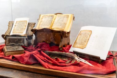 La Rioja, İspanya-2 Ekim 2024. Parlak Emilien 'ler, kopya baskı. Krallar Salonu. San Milln de Yuso Manastırı. San Milln de la Cogolla. La Rioja. İspanya.