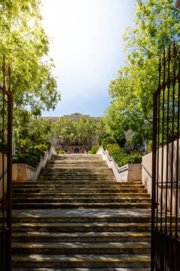 Arenys de Mar, İspanya 'daki tarihi Xifr Hastanesi merdivenleri.