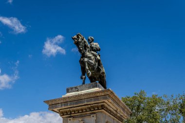 Barselona, İspanya-21 Nisan 2025. Parc de la Ciutadella 'daki General Prim anıtı, Barcelona, Katalonya, İspanya.