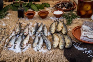 Korumak için balık tuzlamanın eski bir geleneği. Roma Dönemi