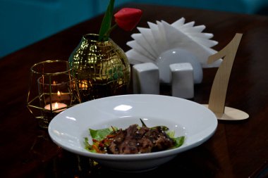 Kızarmış sığır eti fotoğrafı.