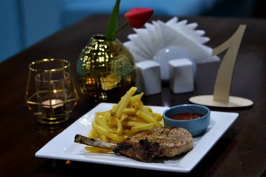 Bir mutfak fotoğrafı.