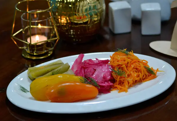 Sebze ve sebzeli taze salata.