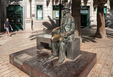 Hans Christian Andersen 'in heykeli Alameda Müdürü, Malaga şehri, Endülüs' te. İspanya.