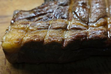 Keto gastronomik diyet olarak biftekli et 