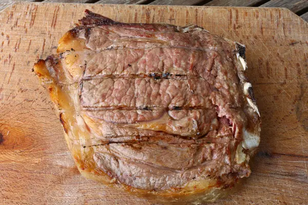 Keto gastronomik diyet olarak biftekli et 