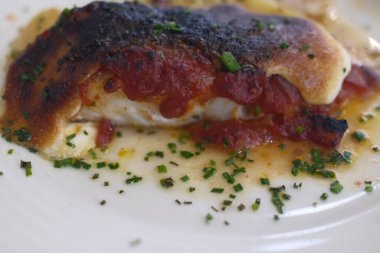 Taze balık makbuzu yemeye hazır.