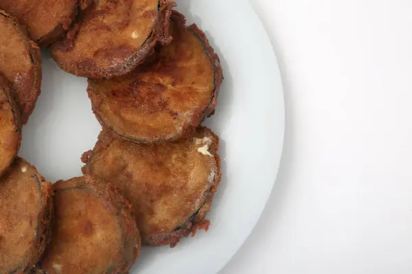 Patlıcan pişirme makbuzu yemeye hazır.