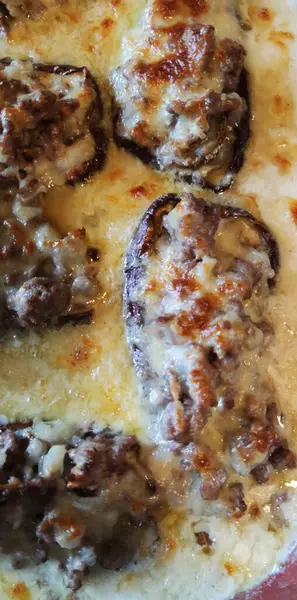 Patlıcan pişirme makbuzu yemeye hazır.