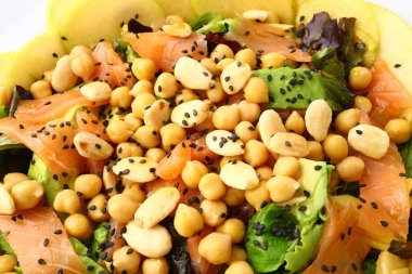 Yaz, kolay ve lezzetli salata fişleri.