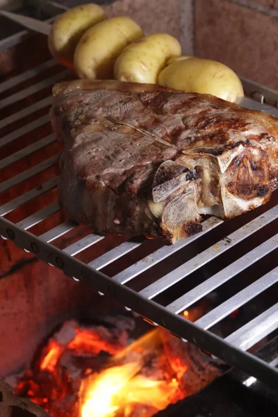 Deliciosa Barbacoa Con Angus Tbone Beef —  Fotos de Stock