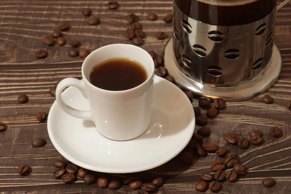 Eszpresszó Fekete Kávézó Gyönyörű Csészében — Stock Fotó