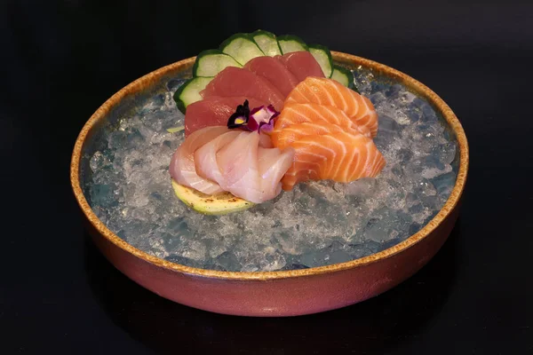Zalm Tonijn Sashimi Met Schotel Ijs — Stockfoto