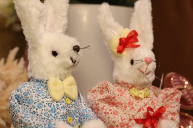 Tatlı Paskalya Tavşanı Sepeti