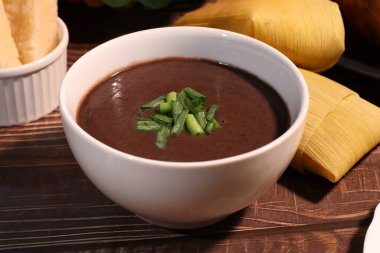 Fasulye çorbası festivali Junina tipik bir yiyecek.