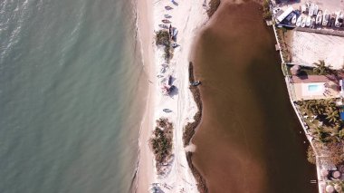 Deniz ve Göl Buluşması - Ponta de Canas Sahili - Florianpolis