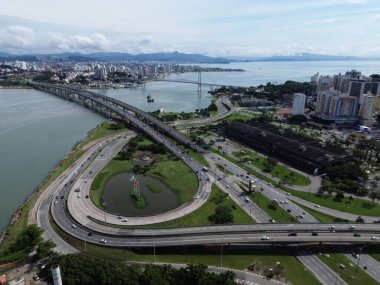 Florianpolis Köprüsü Viyadük Arabalarının Hava Görüntüleri