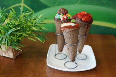 Pizza Konisi Tatlı ve Tuzlu