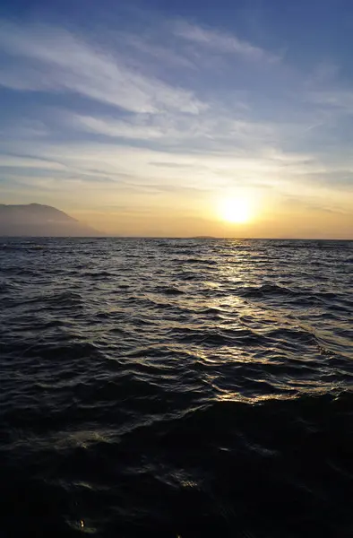 Florianpolis Adası 'ndaki Ribeiro Sahili' nde gün batımı